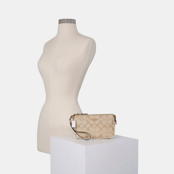 NWT Coach Outlet Nolita 19 In Signature Canvas - Picture 3 of 10